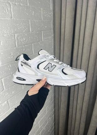 Женские кроссовки new balance 530