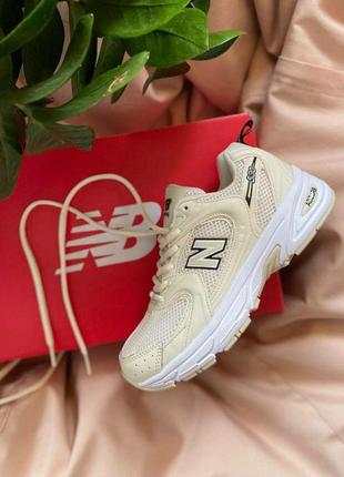 Женские кроссовки 
new balance 530