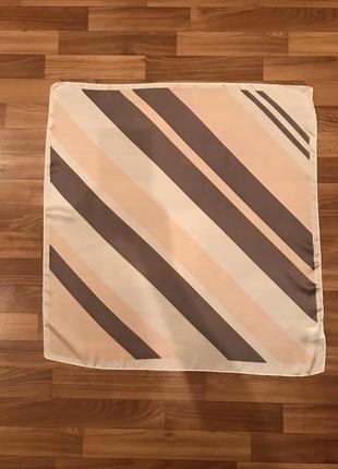 Хустка в смужку