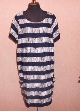 Сукня прямого крою