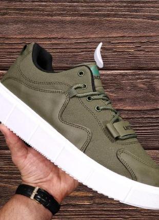 Чоловічі хакі кросівки lacoste haki