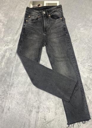 H&amp;m прямі джинси з високою посадкою і необробленим низом1 фото