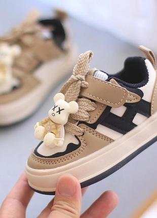 Крутые стильные кроссовки для самых маленьких (16)