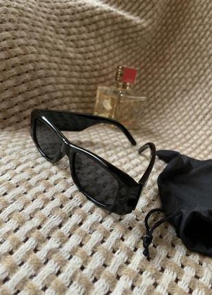 Трендовые узкие солнцезащитные очки из качественного пластика9 фото