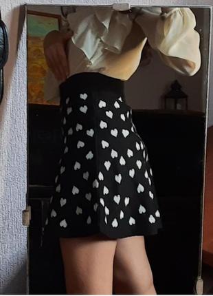 Черная короткая юбка с белыми сердечками george2 фото