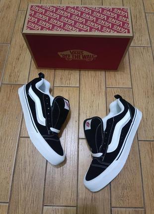 Кеди knu skool
black/true white vn0009qc6bt1
оригинал original7 фото