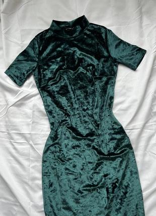 Платье изумрудного цвета2 фото