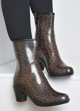 Чоботи гумові низькі