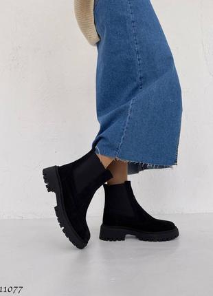 Демісезонні замшеві чорні жіночі черевики челсі, натуральна замша, 36-40р6 фото