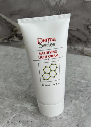 🤍derma series нормализующий легкий крем-праймер с матирующим эффектом derma series mattifying light cream ❕разлив❕2 фото