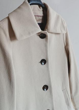 Бежевое демисезонное шерстяное пальто с кашемиром4 фото