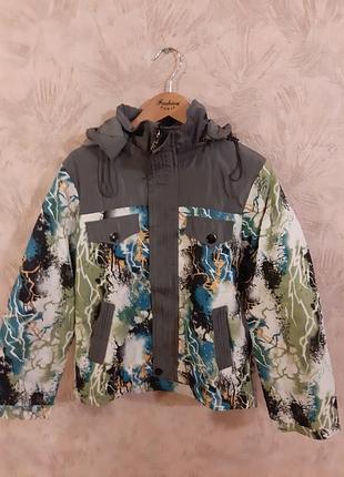 Весенняя курточка для мальчика