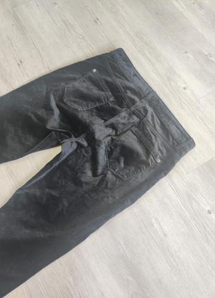 Черные велюровые брюки повседневные9 фото