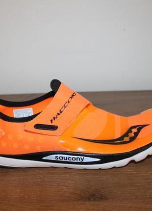 Бігові кросівки saucony hattori4 фото