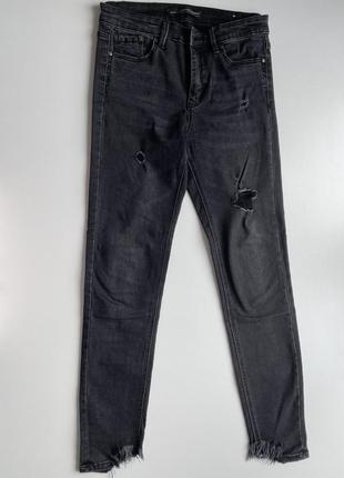 Черные джинсы stradivarius1 фото