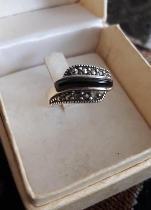 Перстень срібний