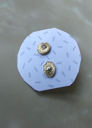 Серьги гвоздики