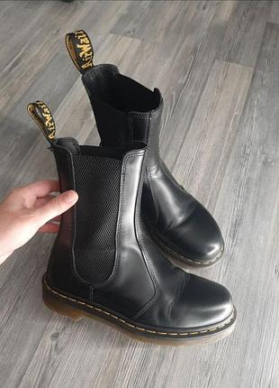 Dr. martens челси женские