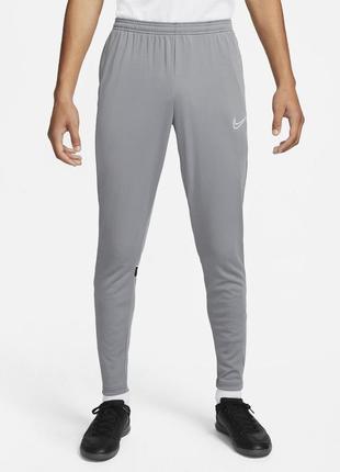 Мужские легкие спортивные штаны nike dri fit оригинал / найк драй фит зауженные slim fit2 фото