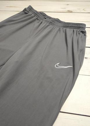 Чоловічі легкі спортивні штани nike dri fit оригінал / найк драй фіт завужені slim fit4 фото