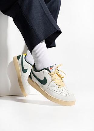 Женские кроссовки nike boots court vision low white green найк белого с зелеными цветами