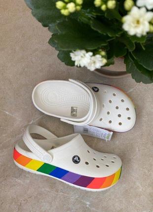 Крокс крокбэнд клог белые с радугой crocs crocband rainbow block clog white10 фото