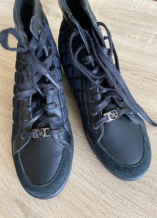 Снікерси guess gloria wedge