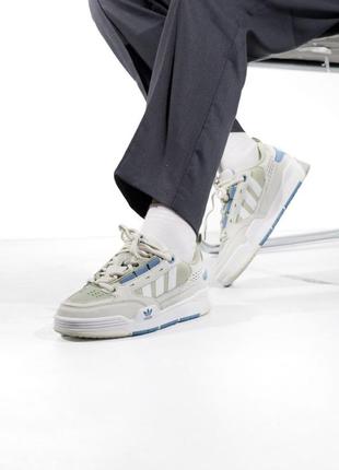 Женские кроссовки adidas ddi2000 beige blue адидас бежевого с голубым цветов