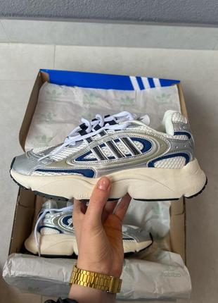 Крутейшие женские и мужские кроссовки adidas wochenende New grey white серебристые с белым