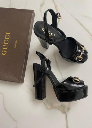 Босоніжки gucci