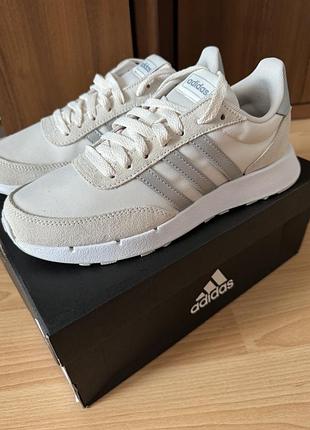 Кроссовки adidas