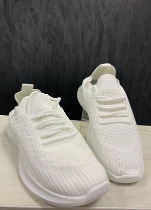 Женские кроссовки 🤍