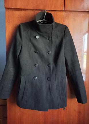 Демісезонне пальто