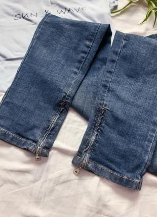Все по 50! джинсы с фабричными потертостями4 фото