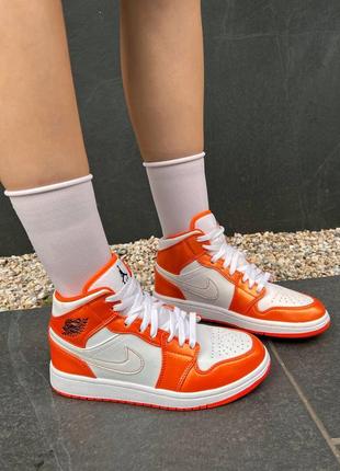 Женские кроссовки jordan retro 1 high люкс качество3 фото