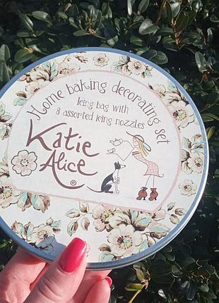 Продам винтажный набор для крема , торта от katie alice england