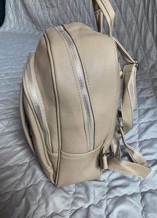 Бежевый, качественный, женский рюкзак9 фото