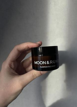 Маска для обличчя бренду moon & rune pumpkin face mask