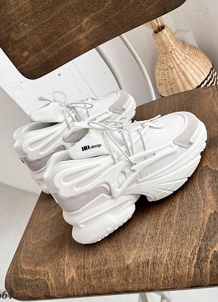 Жіночі космічні кросівки