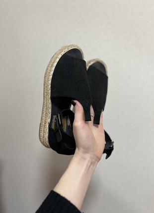 Босоножки 👡