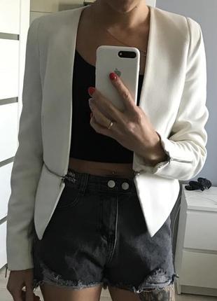 Білий піджак pimkie