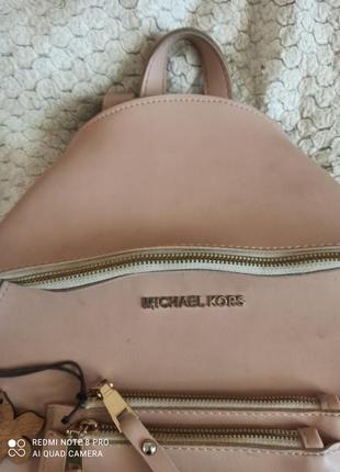 , michael kors стильный кожаный городской рюкзак3 фото