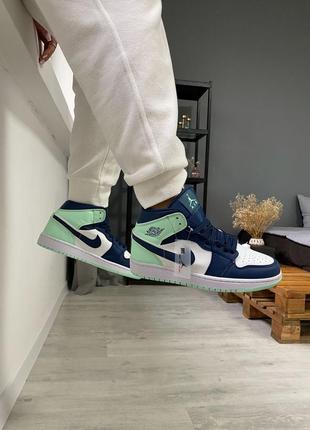 Женские кроссовки Blue jordan retro 1 high люкс качество9 фото