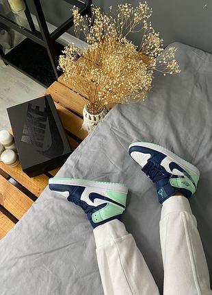 Женские кроссовки Blue jordan retro 1 high люкс качество7 фото