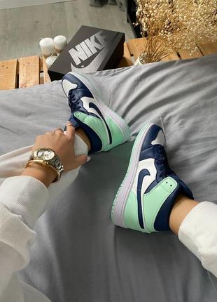 Женские кроссовки Blue jordan retro 1 high люкс качество6 фото