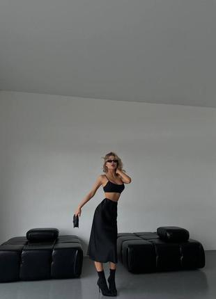 Женская трендовая атласная черная юбка миди, шелковая юбка7 фото
