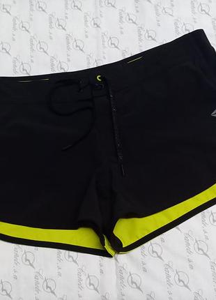 Шорти жіночі спортивні reebok оригінал розмір s