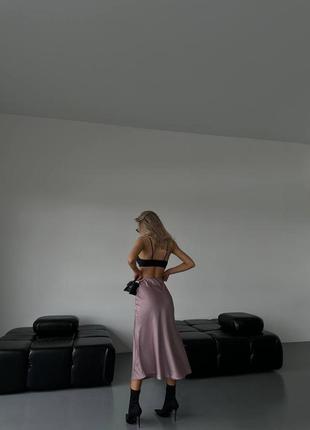 Женская трендовая атласная пудровая юбка миди, шелковая юбка3 фото