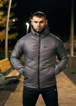 Чоловіча весняна куртка nike сіра
