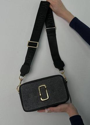 Женская сумка в стиле marc jacobs черная золотая сумочка черная5 фото